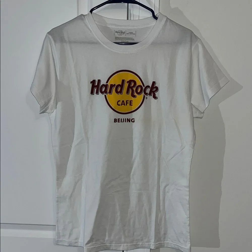 Vintage Hard Rock Cafe Beijing China T-Shirt Stain White Graphic Print 90s Sz L